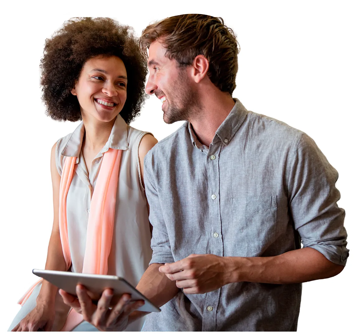 Mujer Joven y Hombre Joven Sonriendo • Cirecom Movilidad